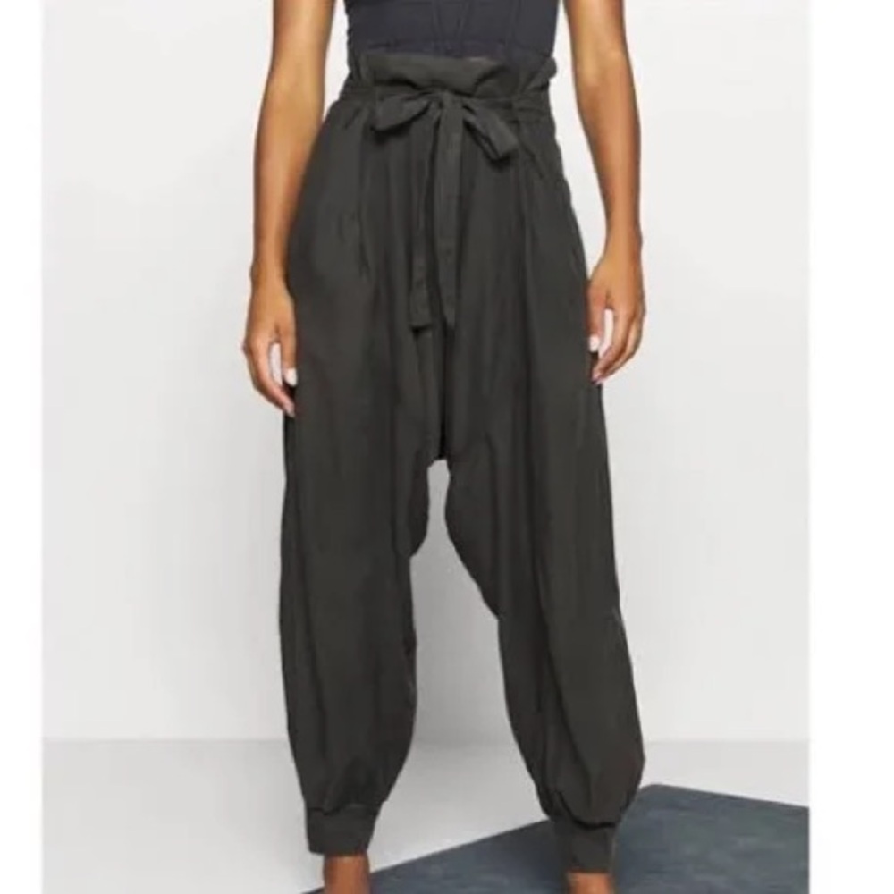 🔥Sale🔥 Free People Beach Black High-Waisted Harem Pants (S)